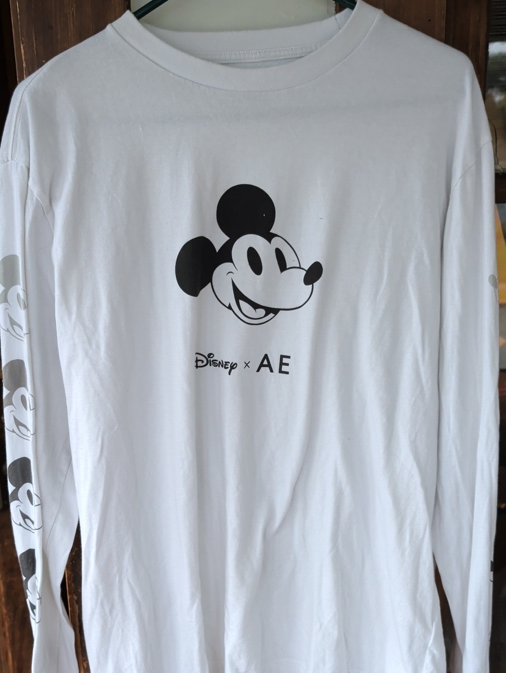 Disney x American Eagle Outfitters White Mickey Mouse Long-Sleeve Tee XL.TG.EXG